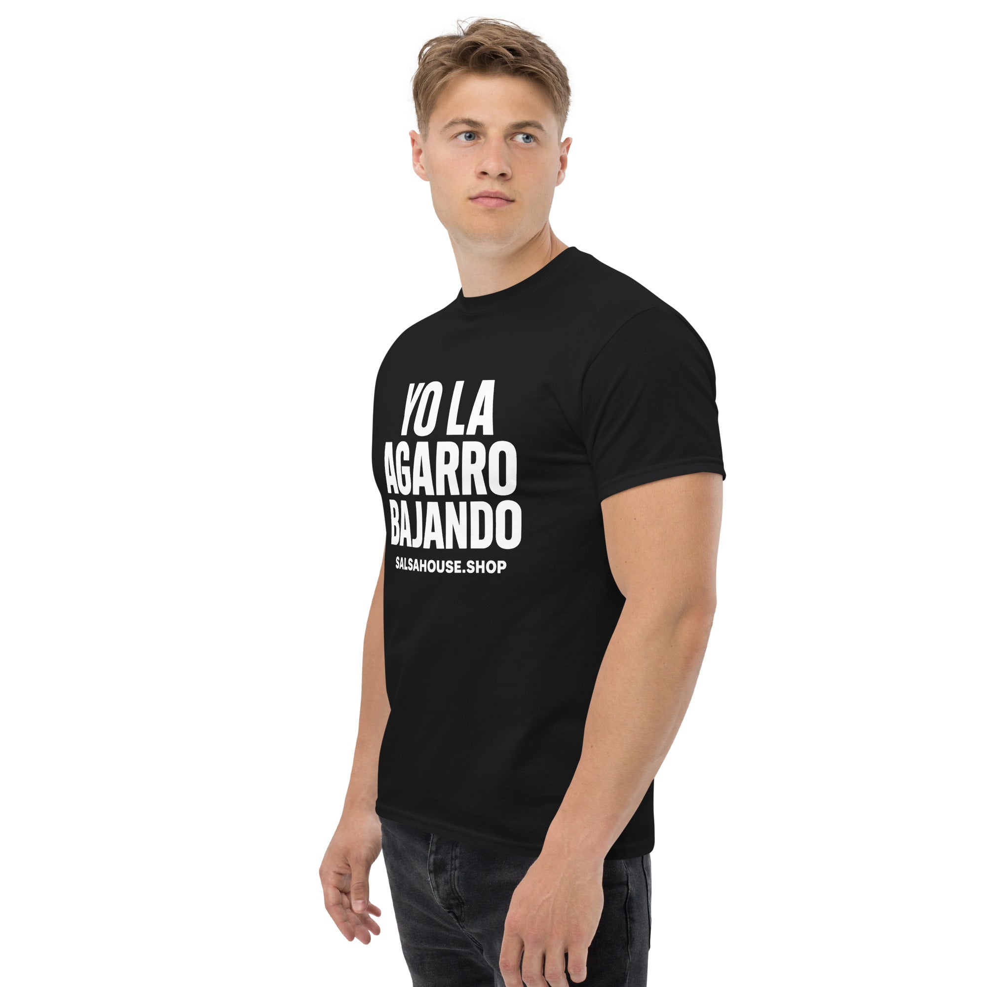 Unisex classic tee-YO LA AGARRO BAJANDO-plain-black