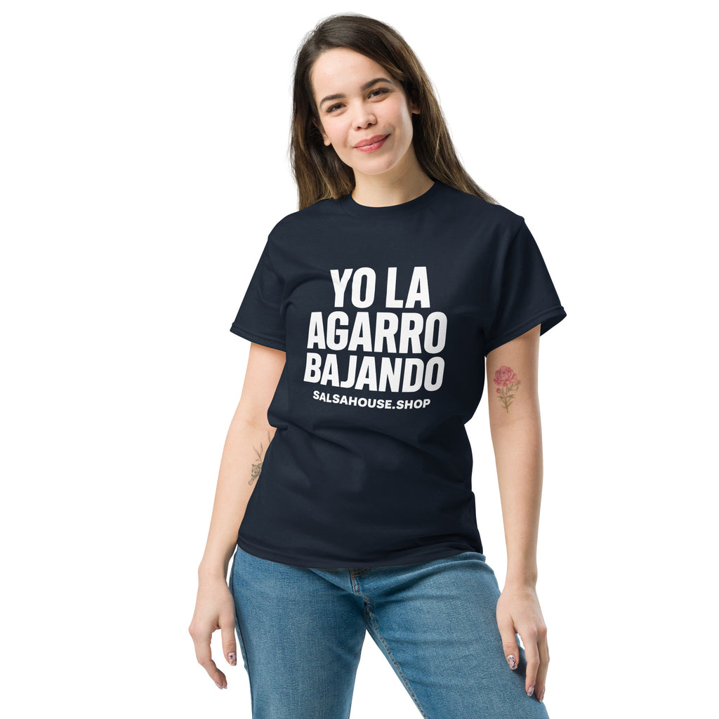 Unisex classic tee-YO LA AGARRO BAJANDO-plain-navy